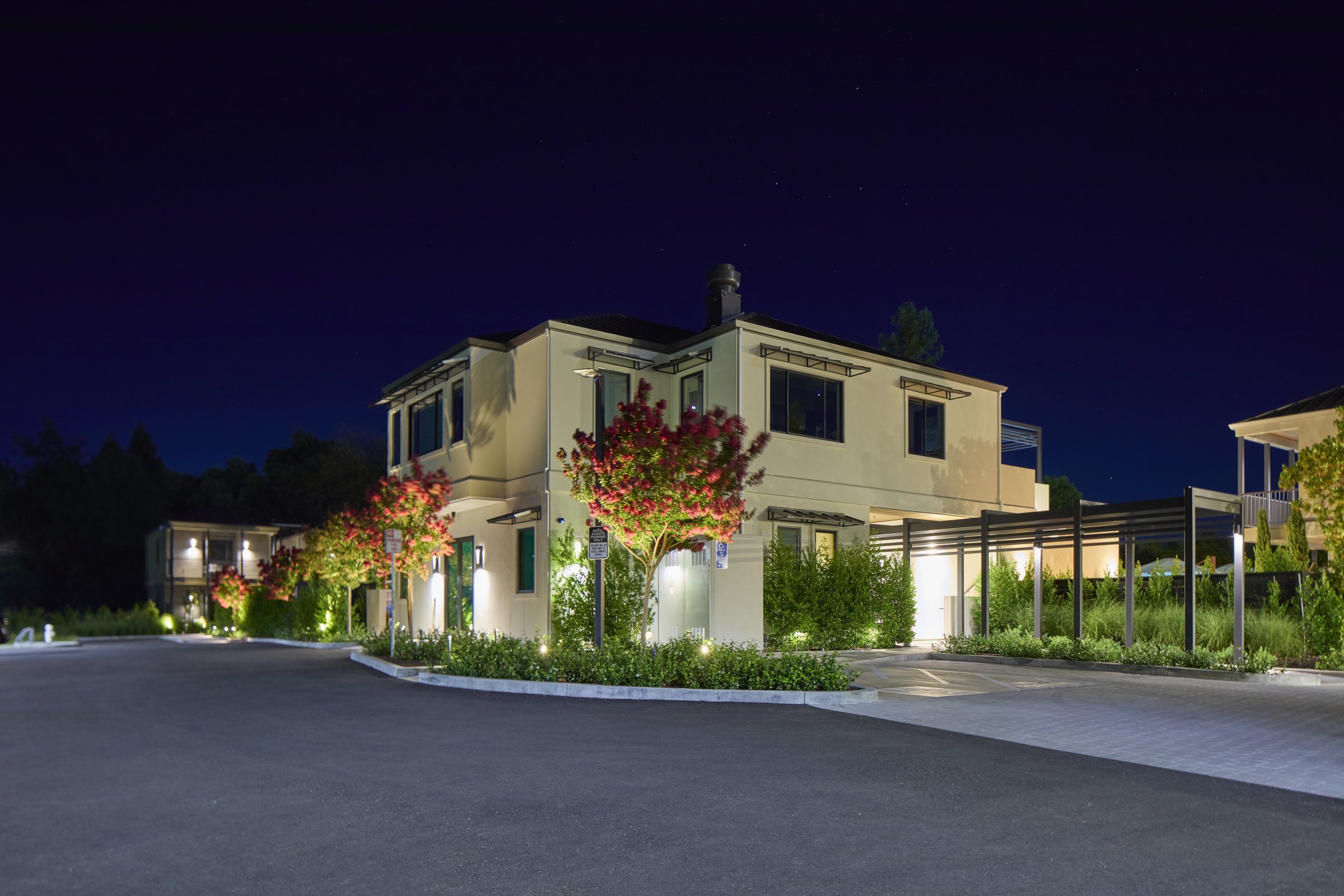 The lobby building at Duchamp Healdsburg at night.