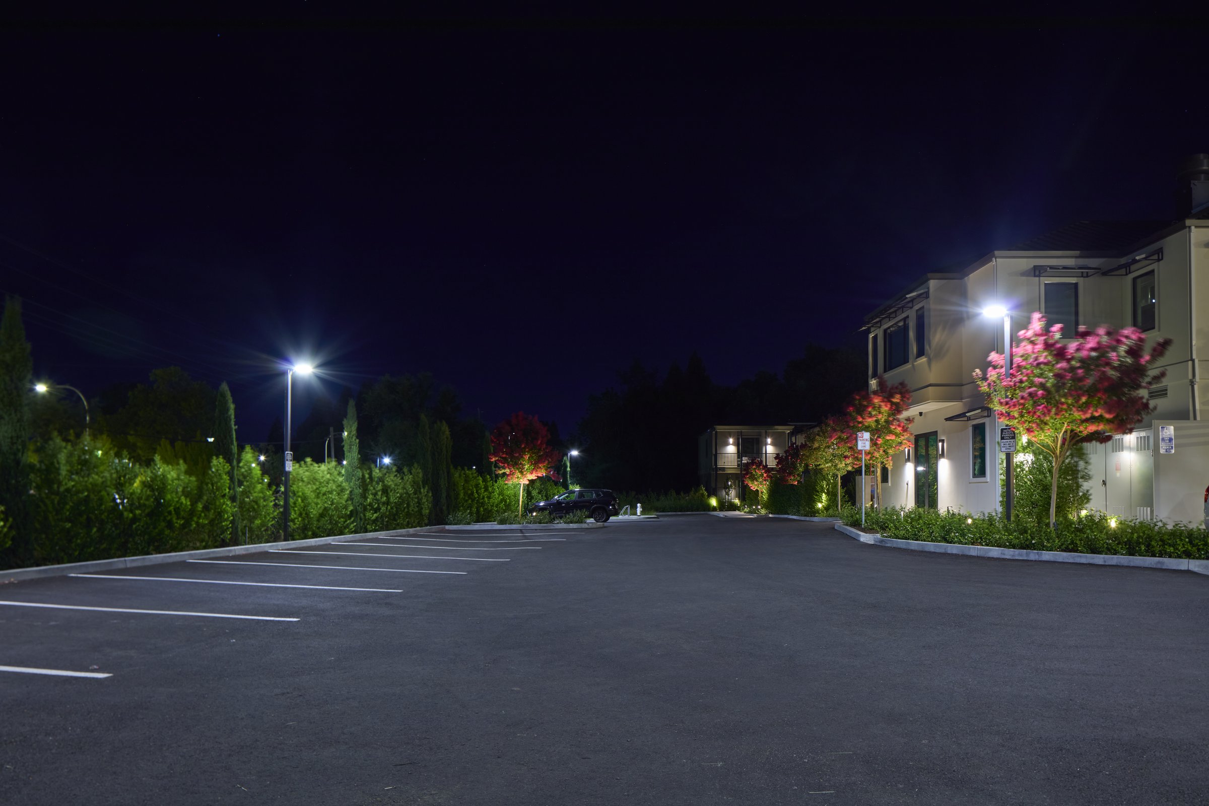 The private parking lot at Duchamp Healdsburg, at night.